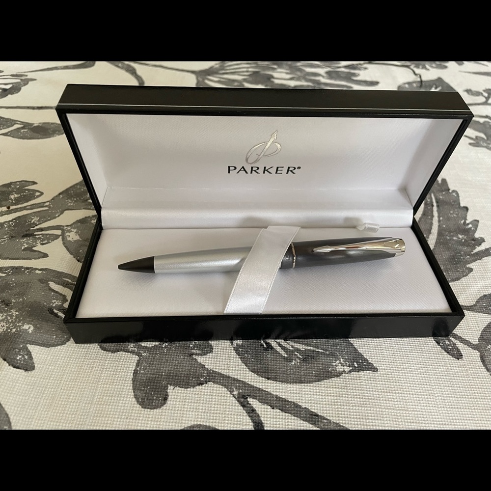 Parker 100 Mechanical Pencil Silver and Grey